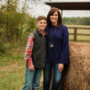 Meet your Posher, Leigh